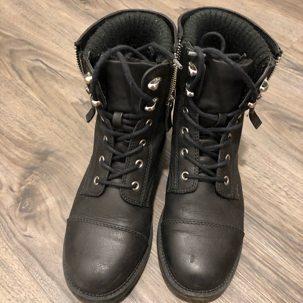 Ankle boots